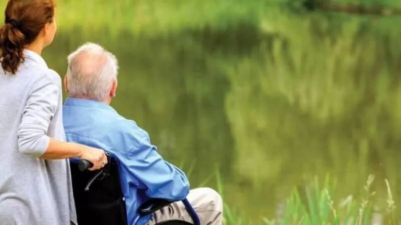 Сахалинские депутаты приняли закон о поддержке инвалидов с гастростомой