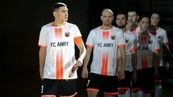 В Южно-Сахалинске начался чемпионат ДФО по футболу в зале