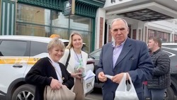 Любовь и поддержка с Сахалина: губернатор помог семье раненого бойца в Москве