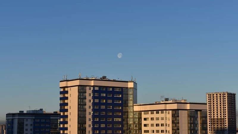 Риелтор рассказал, стоит ли россиянам сейчас покупать недвижимость