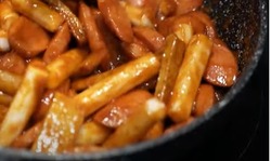 Сахалинские блогеры раскрыли секрет самого вкусного корейского токпокки