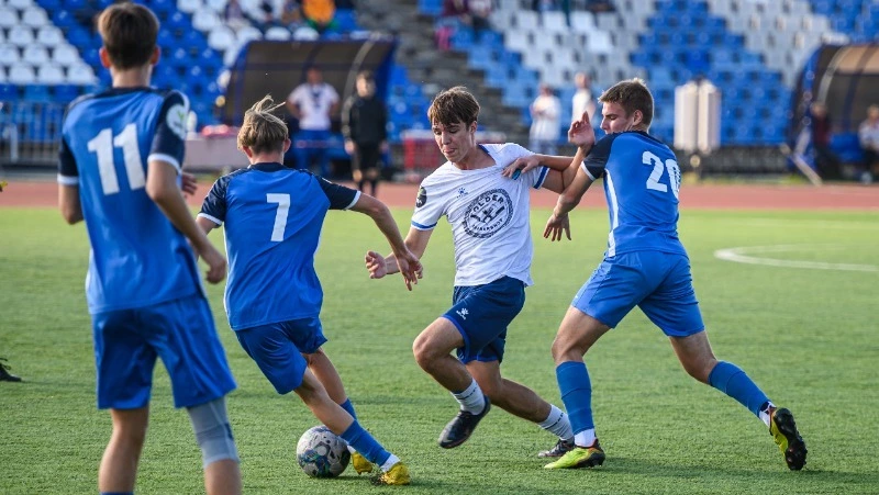 Футбольная команда «Сахалин» взяла золото Дальневосточной юношеской футбольной лиги 