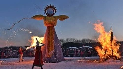 Сжигание Масленицы не по правилам обойдется россиянам в 400 тысяч рублей 