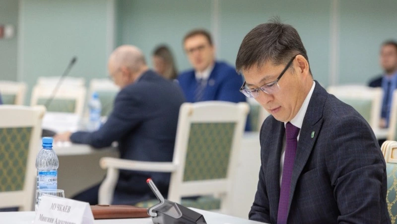 Губернатор отчитал мэра Тымовского района Мучкаева за ошибки при расселении аварийного жилья