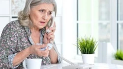 Телефонные мошенники вновь ограбили сахалинских пенсионеров на сотни тысяч рублей