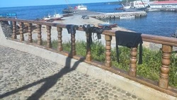 «Сушат носки и стельки от обуви»: туристы на Итурупе огорчили местных жителей