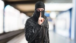 Половина коляски и мусорные урны: самые смешные кражи 2022 года на Сахалине