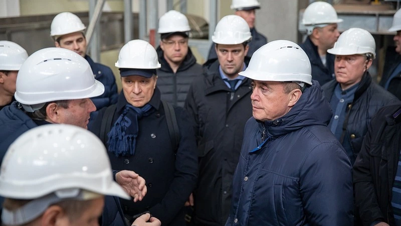 Специалисты из Таиланда следят за монтажом оборудования в Южно-Курильске в режиме онлайн