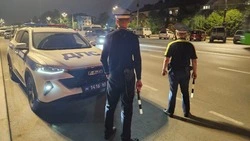 Восемь непристегнутых водителей оштрафовали за сутки в Сахалинской области