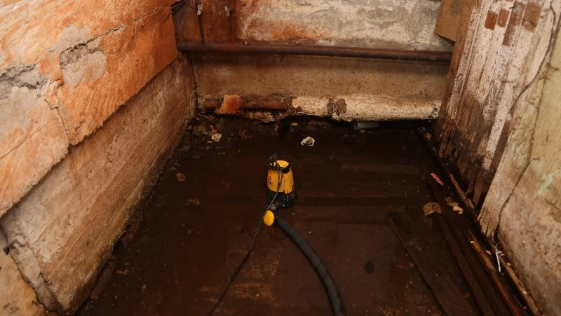 Подвал многоквартирного дома на улице Гоголя отремонтируют в Невельске