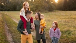 Голикова подтвердила необходимость поддержки женщин для роста рождаемости в РФ