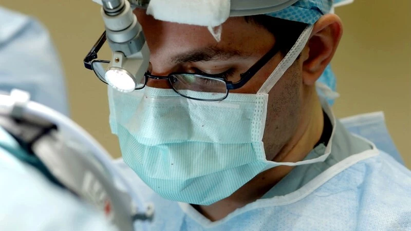 Охинский район остался без действующих врачей-лоров