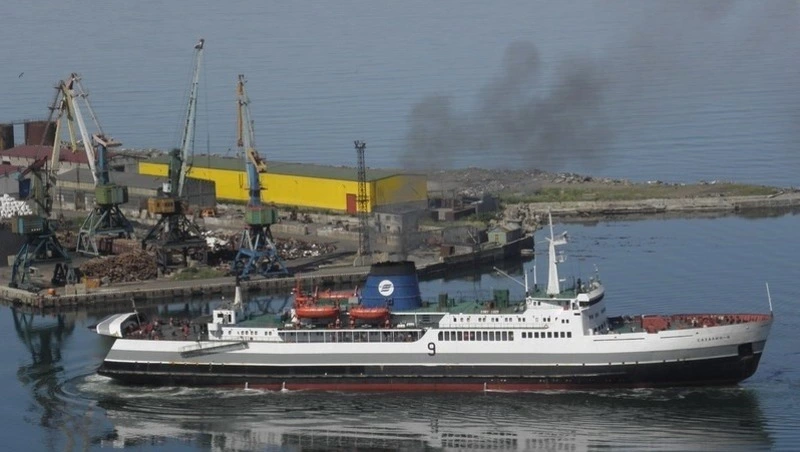 Морская переправа Холмск — Ванино возобновила работу после циклона