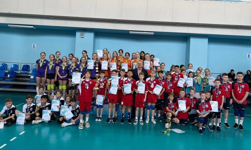 Юные спортсмены Сахалина определили сильнейших на областном турнире по волейболу