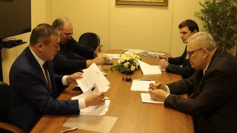 Губернатор Сахалинской области встретился с гендиректором Фонда содействия реформированию ЖКХ