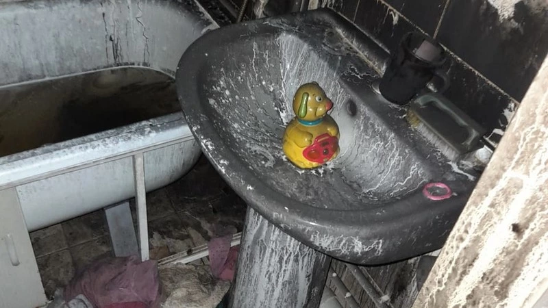 Трое сгоревших малышей и их мать жили только на детские пособия