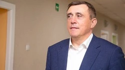 Губернатор Лимаренко поздравил медиков Сахалина и Курил с профессиональным праздником