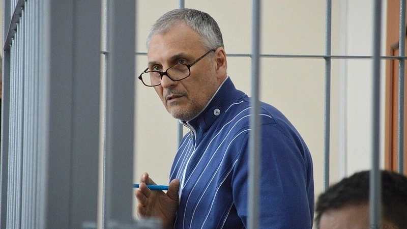 Экс-губернатор Хорошавин оказался «причастен» к побегу с табельным оружием и наркоторговле