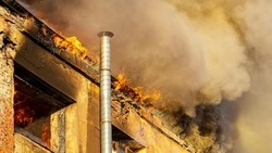 На Сахалине потушили пожар в расселенном доме