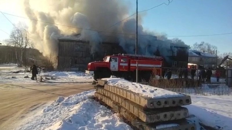 В Смирных тушат барак напротив детсада