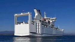 Паромную переправу Ванино — Холмск закроют из-за циклона 