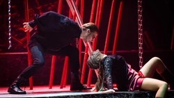 Яркий, дерзкий «Шекспир. Сон» вернулся на сцену сахалинского Чехов-центра