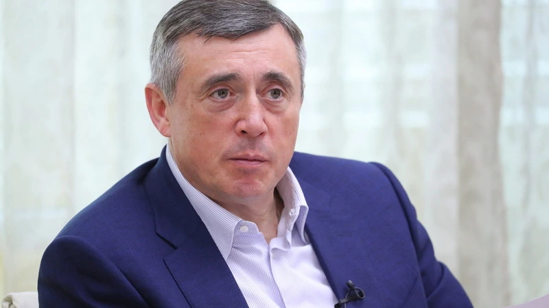 Разговор с губернатором: два новых города на Сахалине, 13 вузов-партнеров и ноутбуки для школ