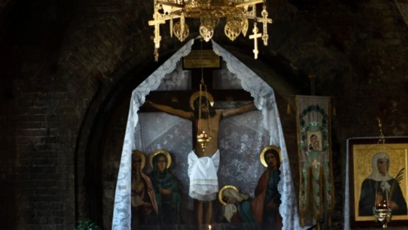 Церковный праздник 13 декабря 2025: традиции, строгие запреты и народные приметы дня