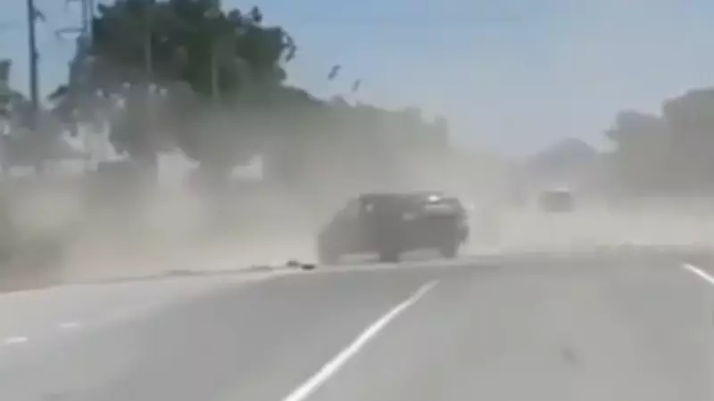 Очевидцы: неадекватный водитель устроил жесткое ДТП в Южно-Сахалинске