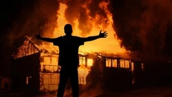 Серийный поджигатель ответит за преступления на севере Сахалина