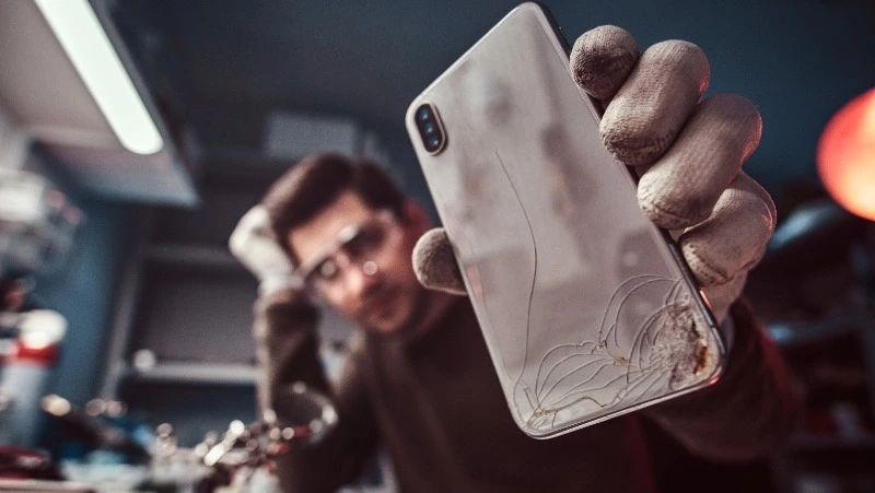 Села батарейка: жители Сахалина и Курил этой зимой в четыре раза чаще меняли аккумуляторы Apple