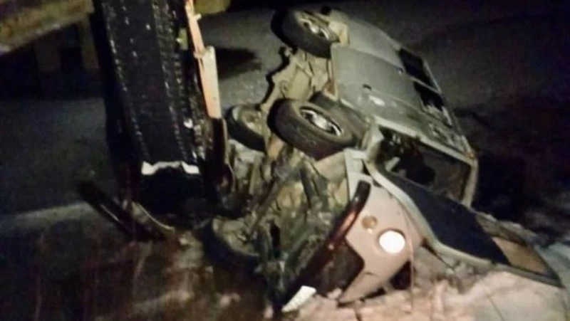 Сахалинское лесничество не смогло взыскать ущерб с водителя служебного авто, рухнувшего с моста