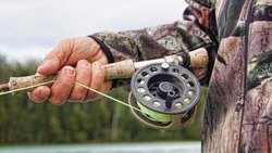Рыбаки-любители Сахалина смогут ловить кижуча до 15 октября