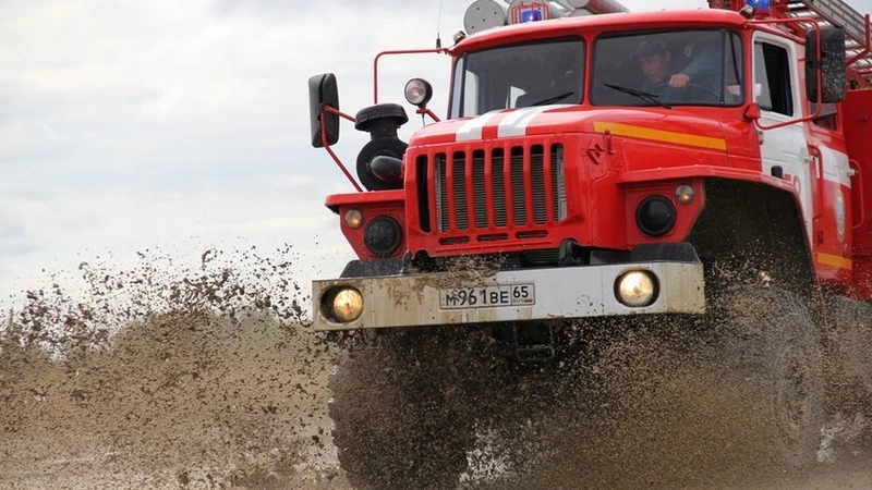 Пожарные выехали тушить мебель в Охинском районе