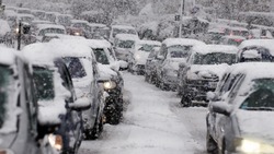 Снежная погода взвинтила цены на такси в Южно-Сахалинске 29 декабря
