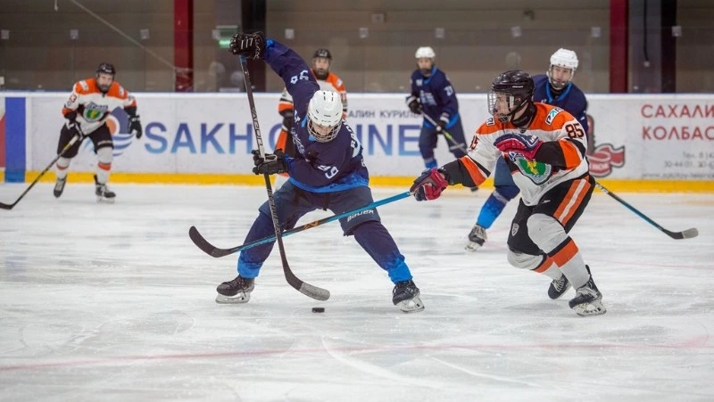 Хоккеисты «Кристалла» победно завершили серию игр с ангарским «Ермаком»