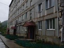  Как в Быкове: невельчане пожаловались, что у них тоже есть дом со съехавшей стеной