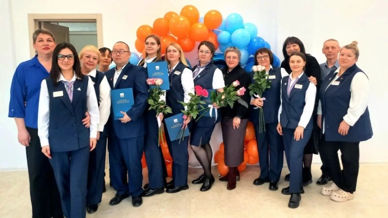 В Поронайском районе поздравили коллектив Кадрового центра накануне Дня работников службы занятости