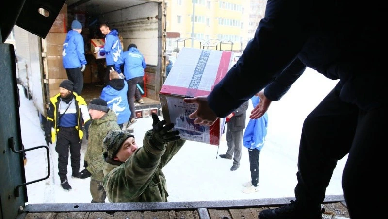 Сахалинским бойцам отправили 14 тонн гуманитарного груза и личных посылок ко Дню защитника Отечества