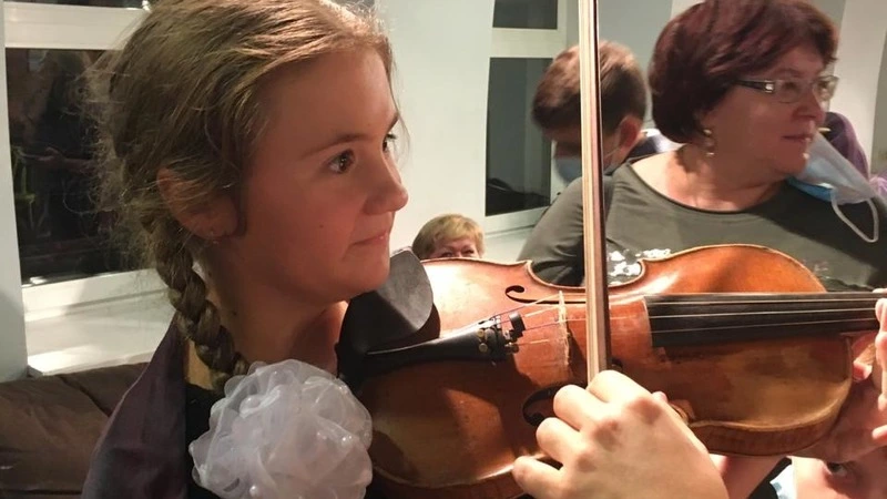 Юная сахалинка с ОВЗ стала лауреатом международного фестиваля «Шаг навстречу!»