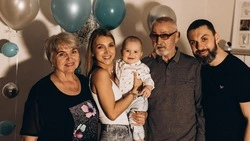 Сахалинская мама-блогер рассказала, как совмещает материнство, творчество и спорт