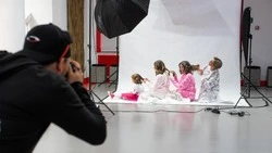 Сахалинский Чехов-центр организовал трогательный фотопроект ко Дню матери