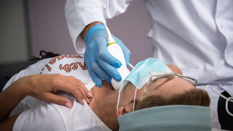 На патологии важного органа массово проверяли жителей севера Сахалина