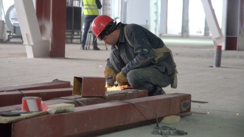 В деле о недостроенном комплексе для УМВД «Армсахстрой» настаивает на экспертизе проекта