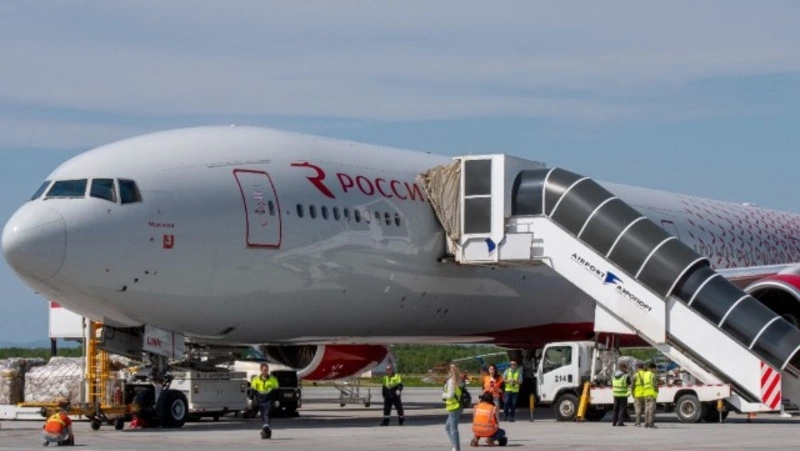 СМИ: пассажирка рейса Москва — Южно-Сахалинск умерла, не добравшись до острова