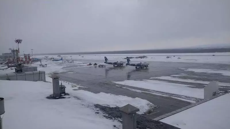 Аэропорт Южно-Сахалинска принял рейс из Хабаровска