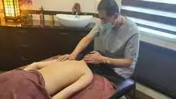 Чиновники Сахалина выстраиваются в очередь к чудо-массажисту из Китая