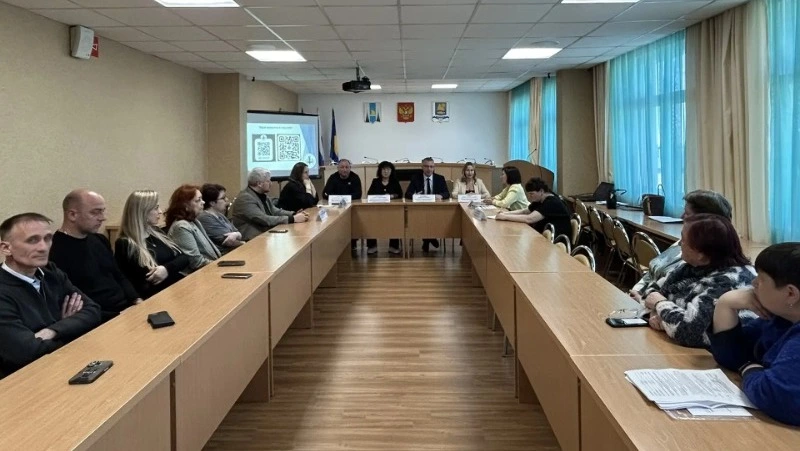 Проект «Управдом» добрался до Невельска: специалисты ЖКХ ответили на вопросы старших по домам