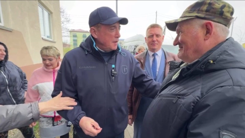 Валерий Лимаренко проинспектировал состояние двух подвалов в Макарове