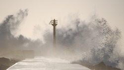 Тайфун из Китая может обрушиться на Сахалин